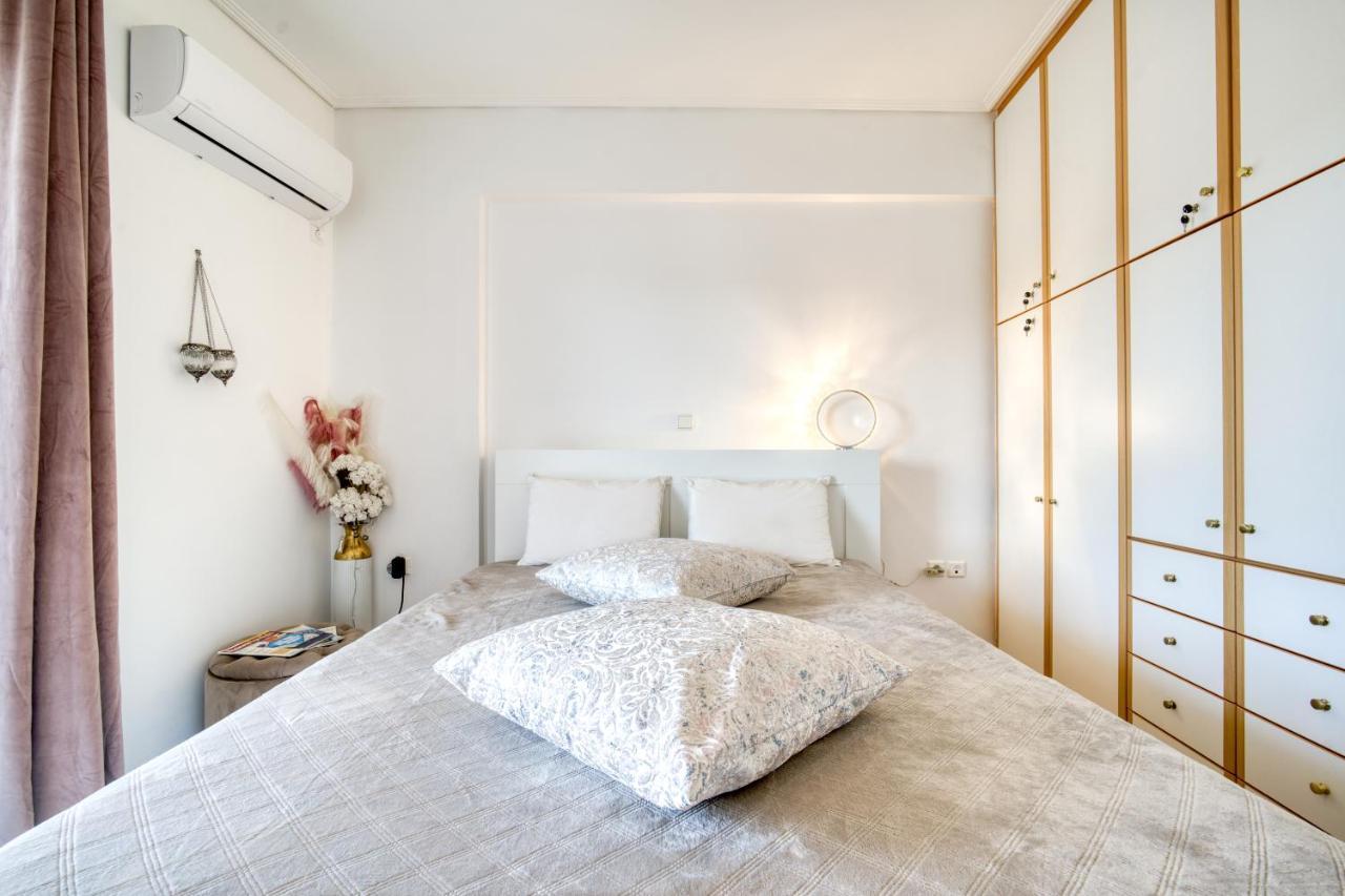 Sea & Mountain Apartment Close To Port And City Lávrion Exteriör bild