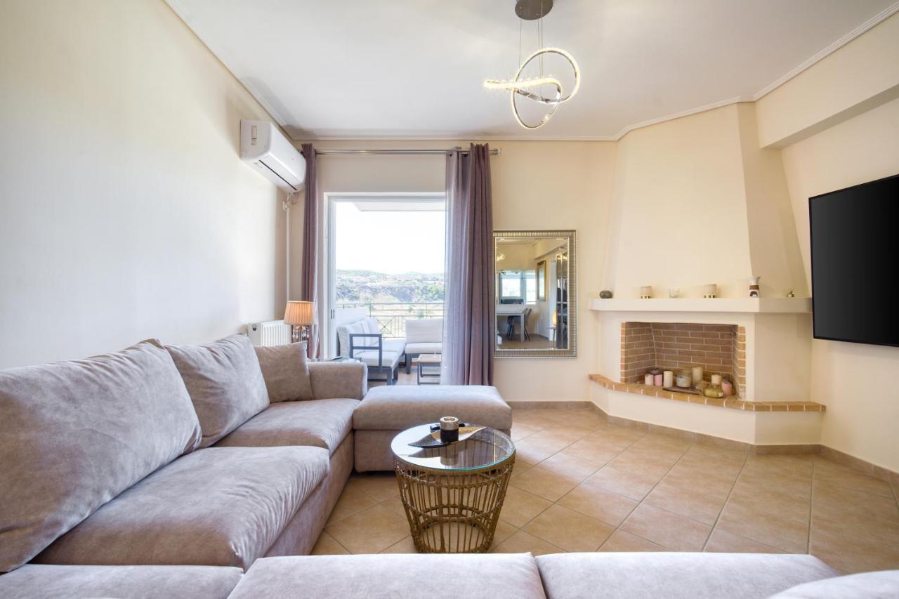 Sea & Mountain Apartment Close To Port And City Lávrion Exteriör bild