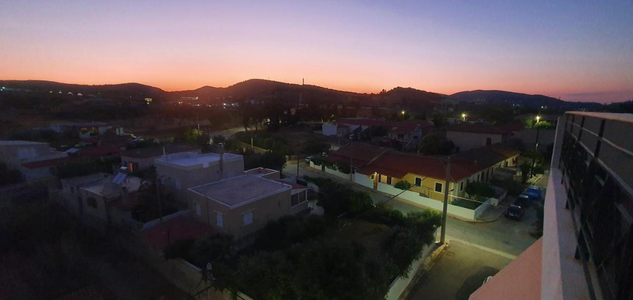 Sea & Mountain Apartment Close To Port And City Lávrion Exteriör bild