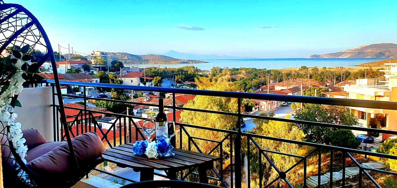 Sea & Mountain Apartment Close To Port And City Lávrion Exteriör bild